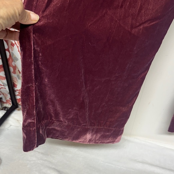 Universal Thread Velour Maroon Wide Leg Pants - Picture 4 of 13